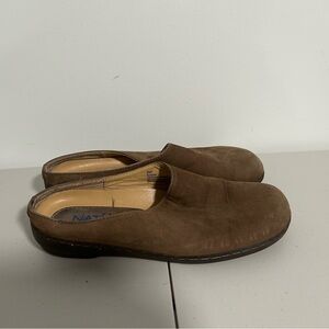 Natur Slip On Leather Clogs Women’s 8 Brown